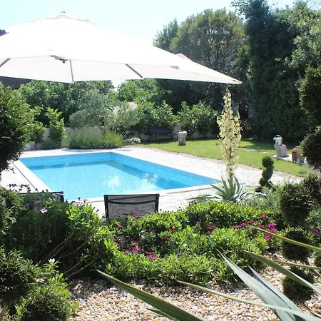 Villa Calma, Recharge Your Body And Mind Gabonjin Exterior photo