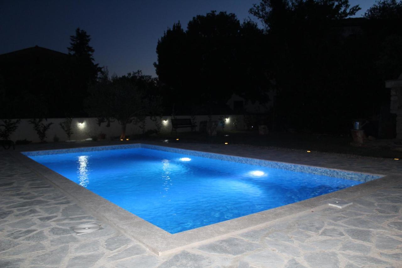 Calma, Recharge Your Body And Mind Villa Gabonjin